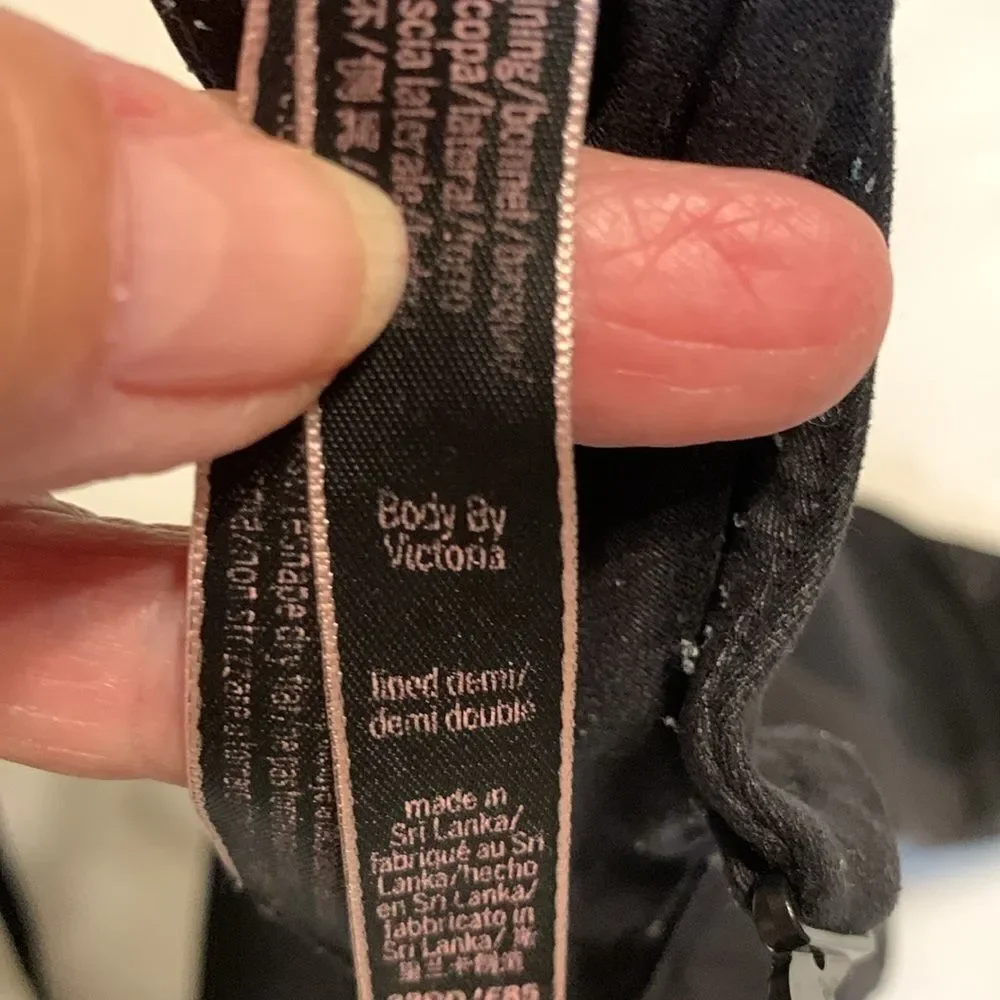Victoria's Secret Body by Victoria size 38DD black sexy bra